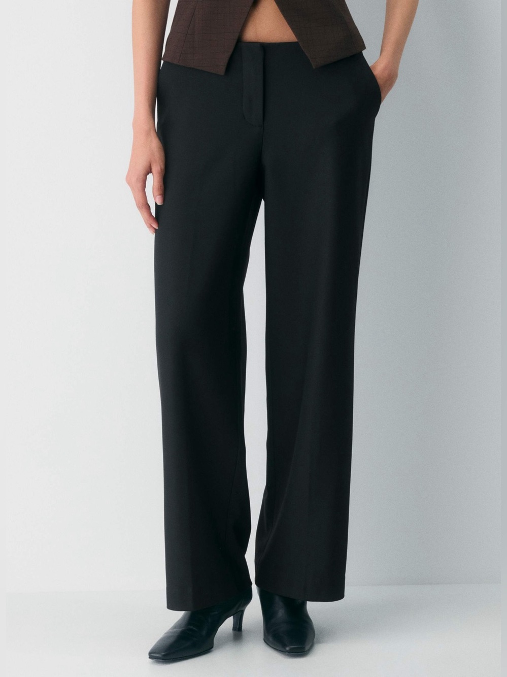 Aritzia Wilfred Ensemble Pant Size 0 (last year’s version)